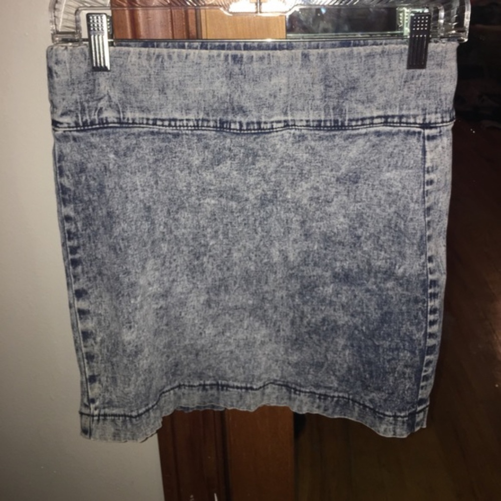 Acid Wash Skirt - Forever 21